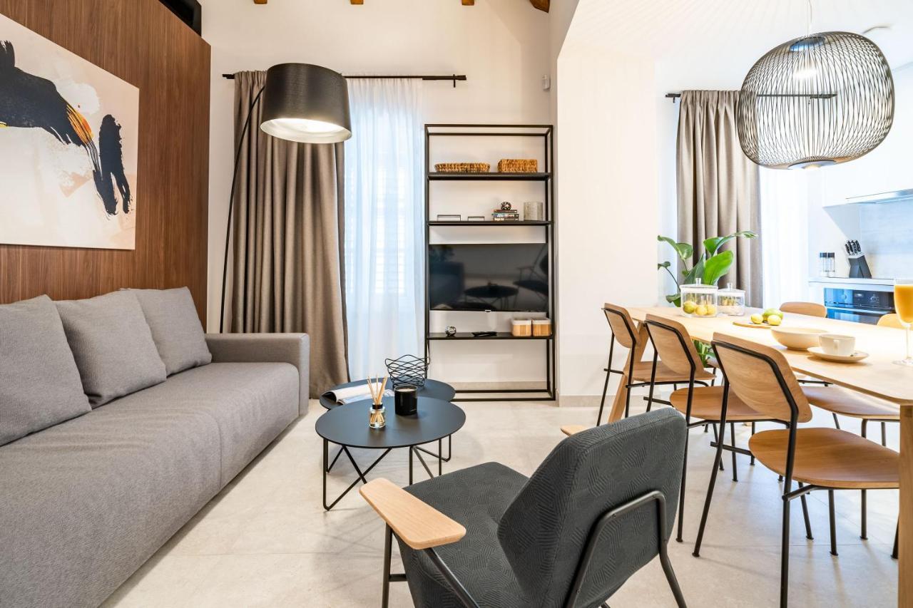 Apartament Agape Old Town-luxury Two Bedroom